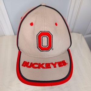 THE Ohio State Buckeyes 'Signatures' adjustable ball cap.  NWT